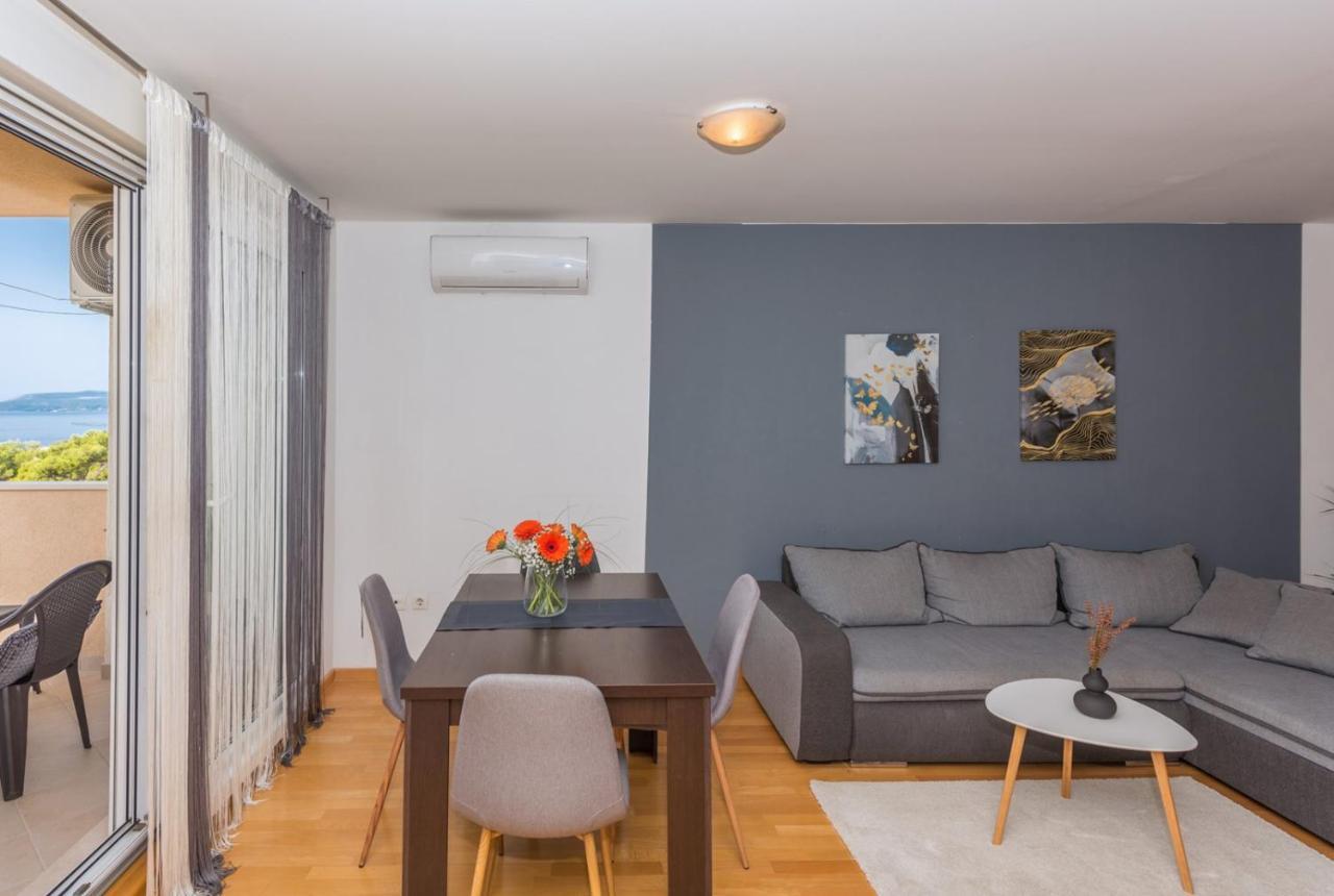 Apartment Sea View In Makarska, Free Parking ภายนอก รูปภาพ